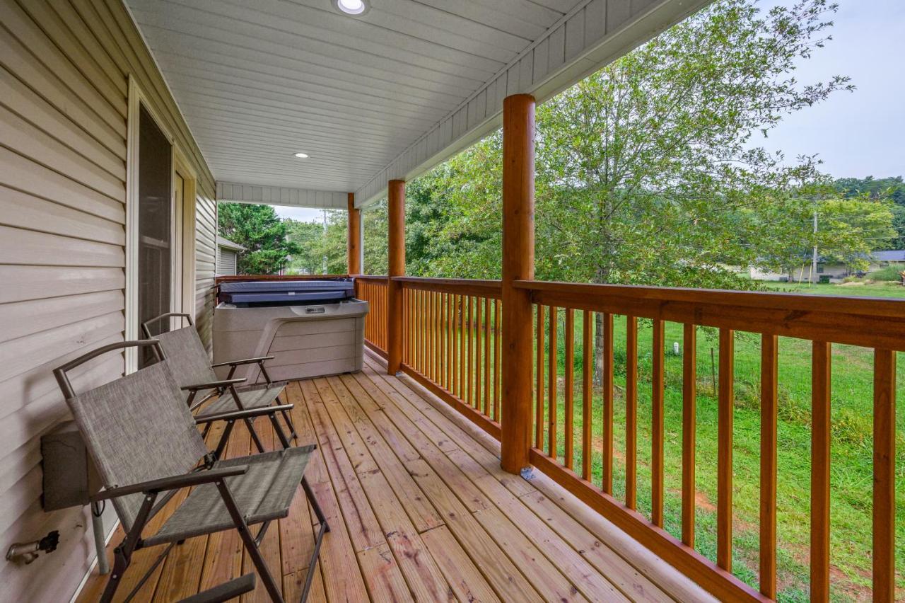 Smoky Mountain Chalet Pigeon Forge Exterior foto